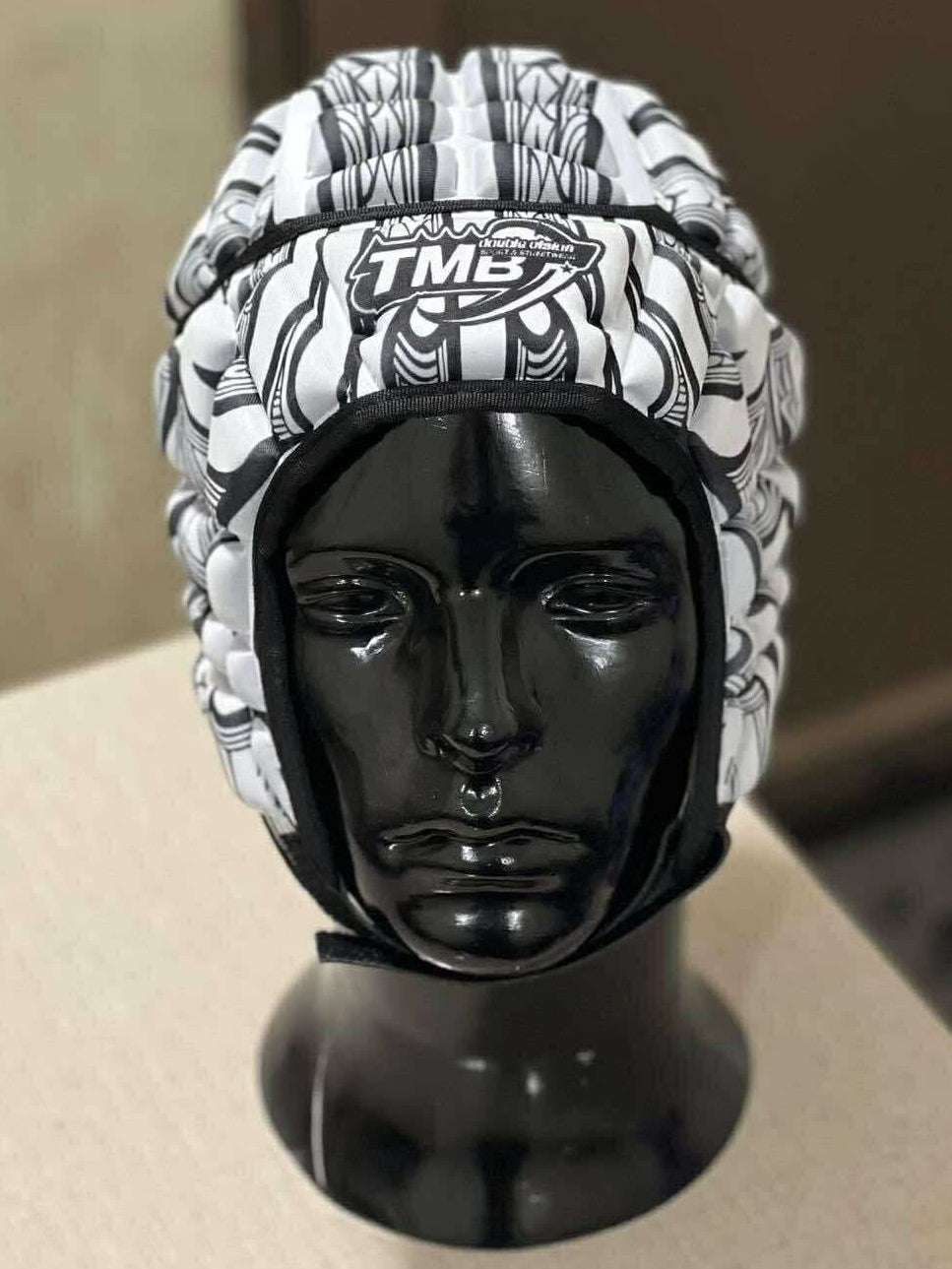 ⚪ Mangopare – Headgear Mā Pango (White/Black)